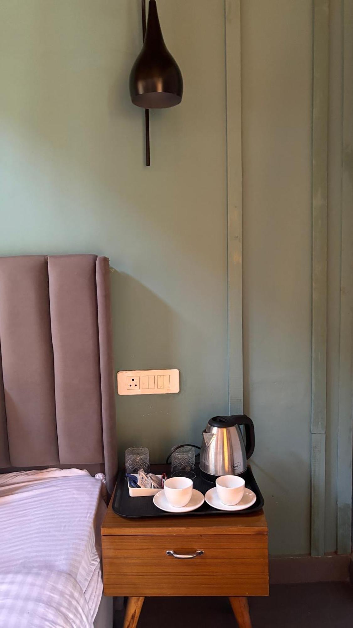 Hotel Peppy Nomads Luxuria Jibhi Exteriér fotografie